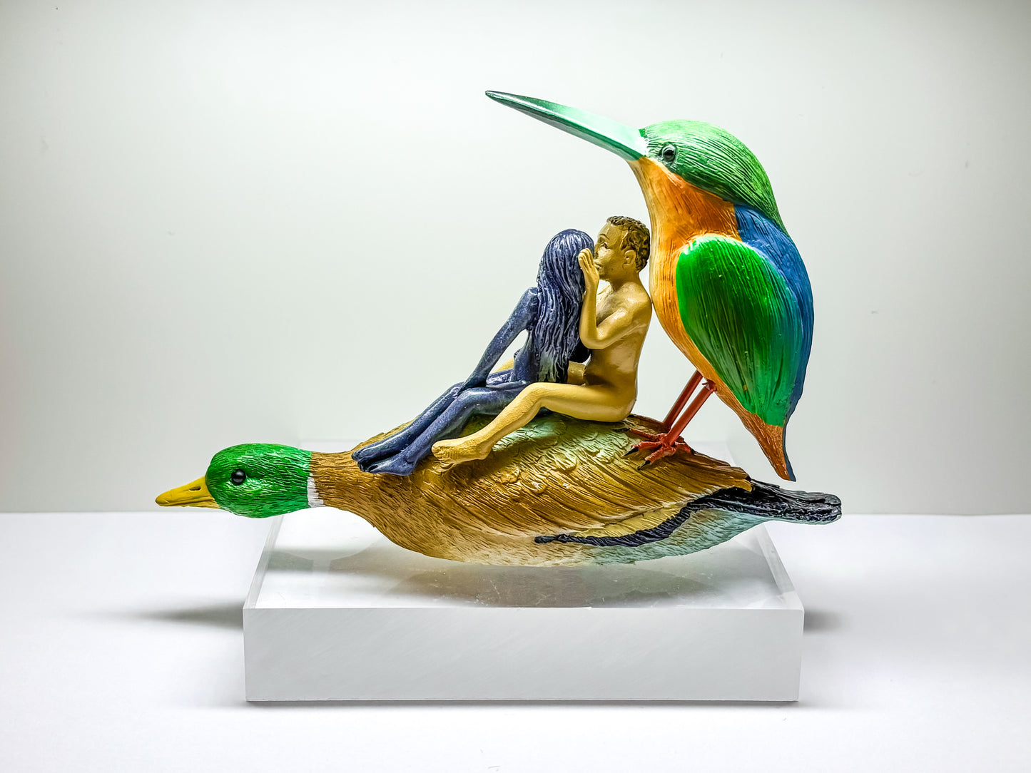 Hieronymus Bosch: Liebespaar auf Ente – Skulptur