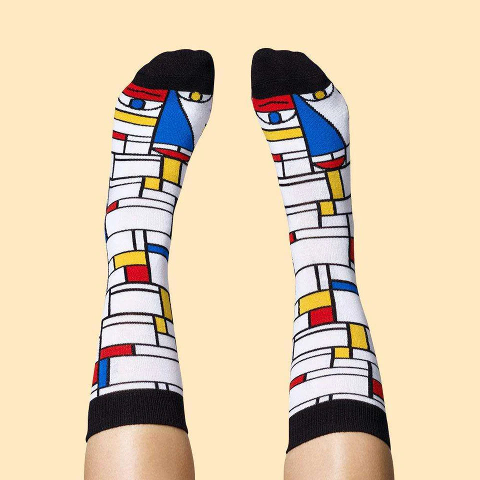 Feet Mondrian